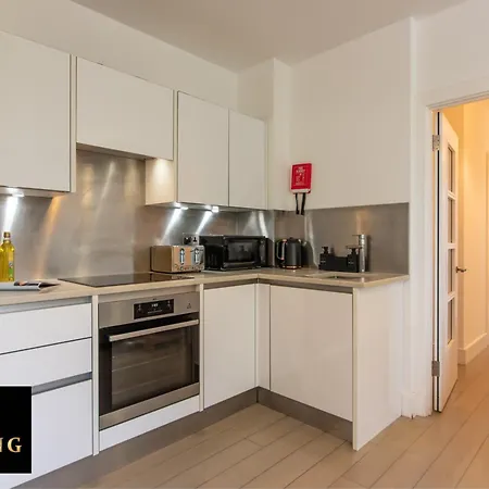Sleeps 6 - Central - Free Secure Parking - 2 Bath Reading Exterior photo