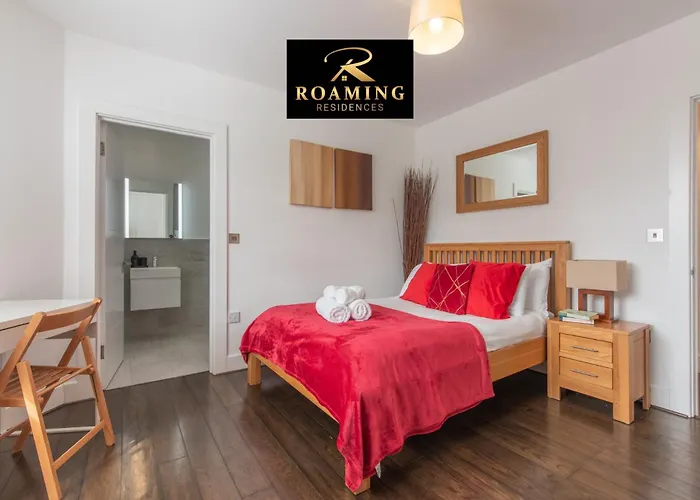 Sleeps 6 - Central - Free Secure Parking - 2 Bath